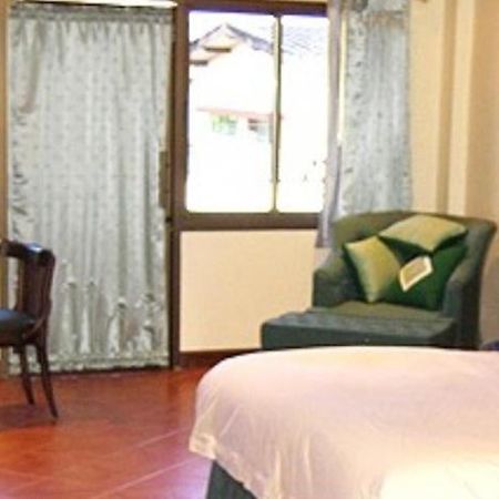 The Irish Clock Hotel Udon Thani Exterior foto