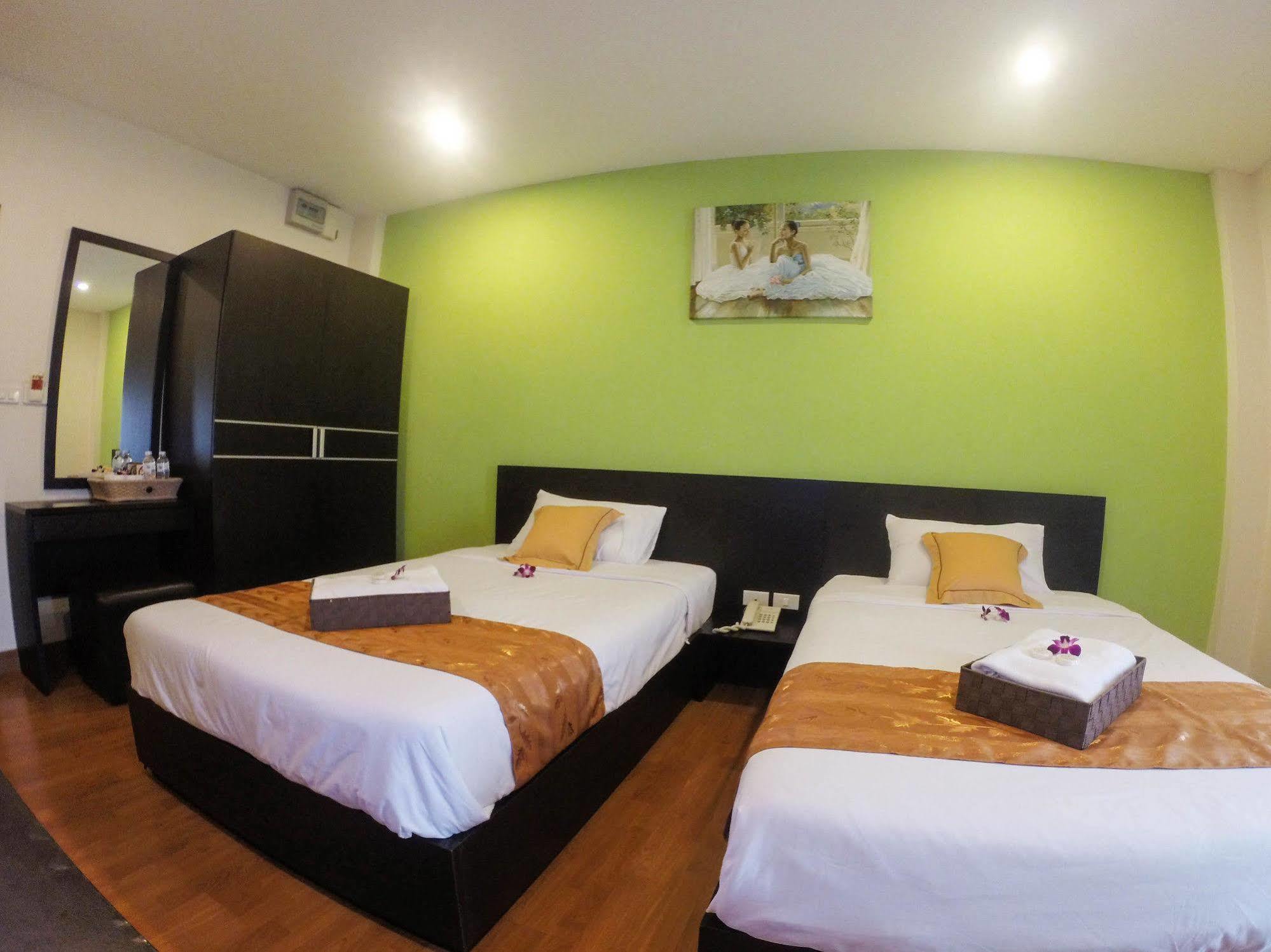 The Irish Clock Hotel Udon Thani Exterior foto