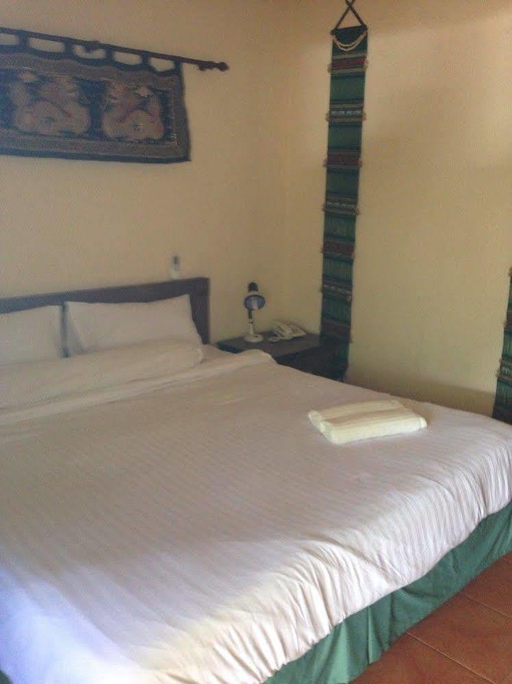 The Irish Clock Hotel Udon Thani Exterior foto