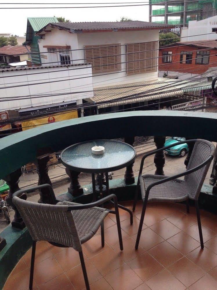 The Irish Clock Hotel Udon Thani Exterior foto